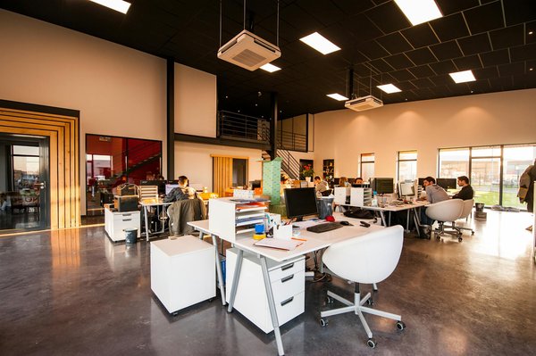 Transformez Vos Clients en Ambassadeurs : Le Pouvoir de Votre Contenu